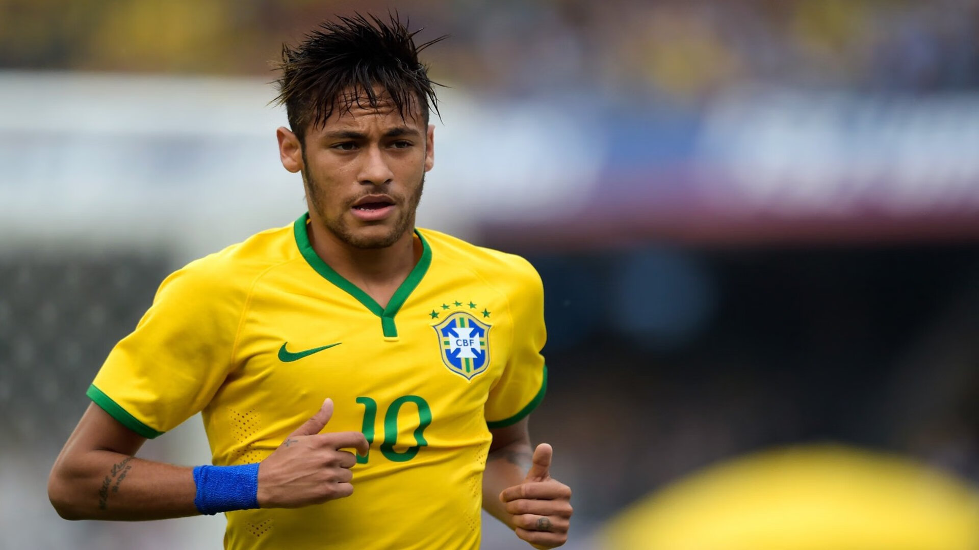 九游官网下载app下载-伊朗队门将穆斯莱拉在巴黎奥运会上展现出高水平的扑救能力，伊朗 球星